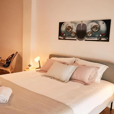 Covelo 1e Apartment